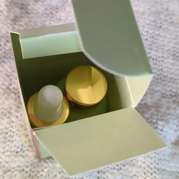 PIXI Clarity Concentrate Salicylic Acid/Probiotics, 30ml/1.0fl oz - Picture 3 of 9